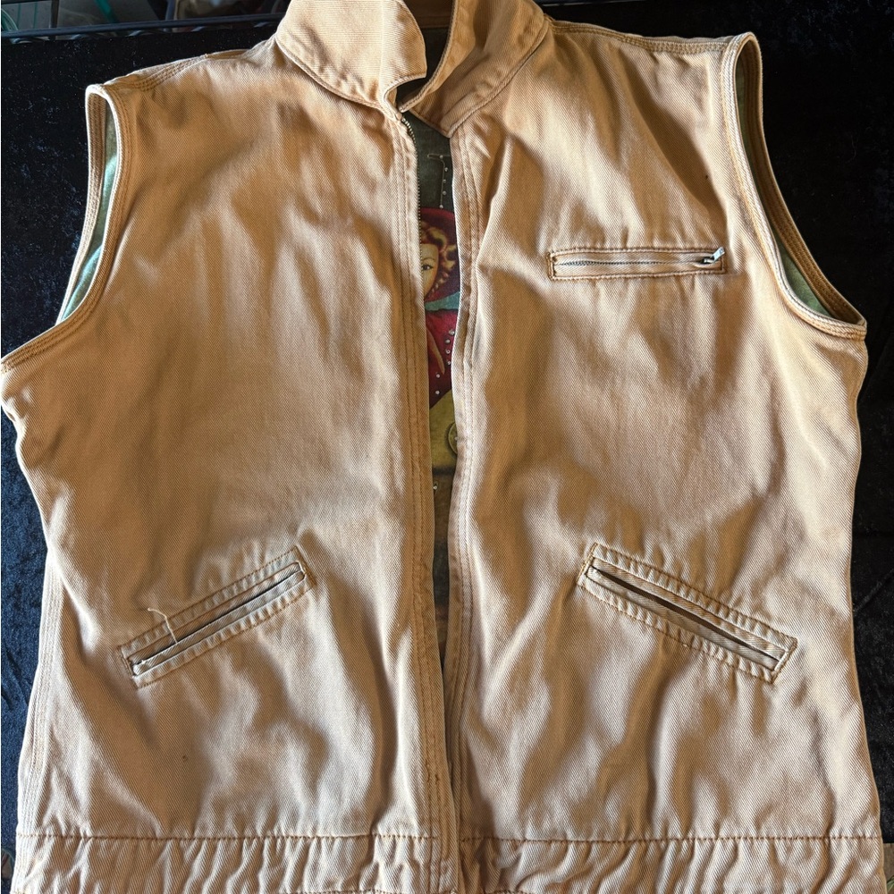 Tan Sleeveless Vest with Zipper Pockets